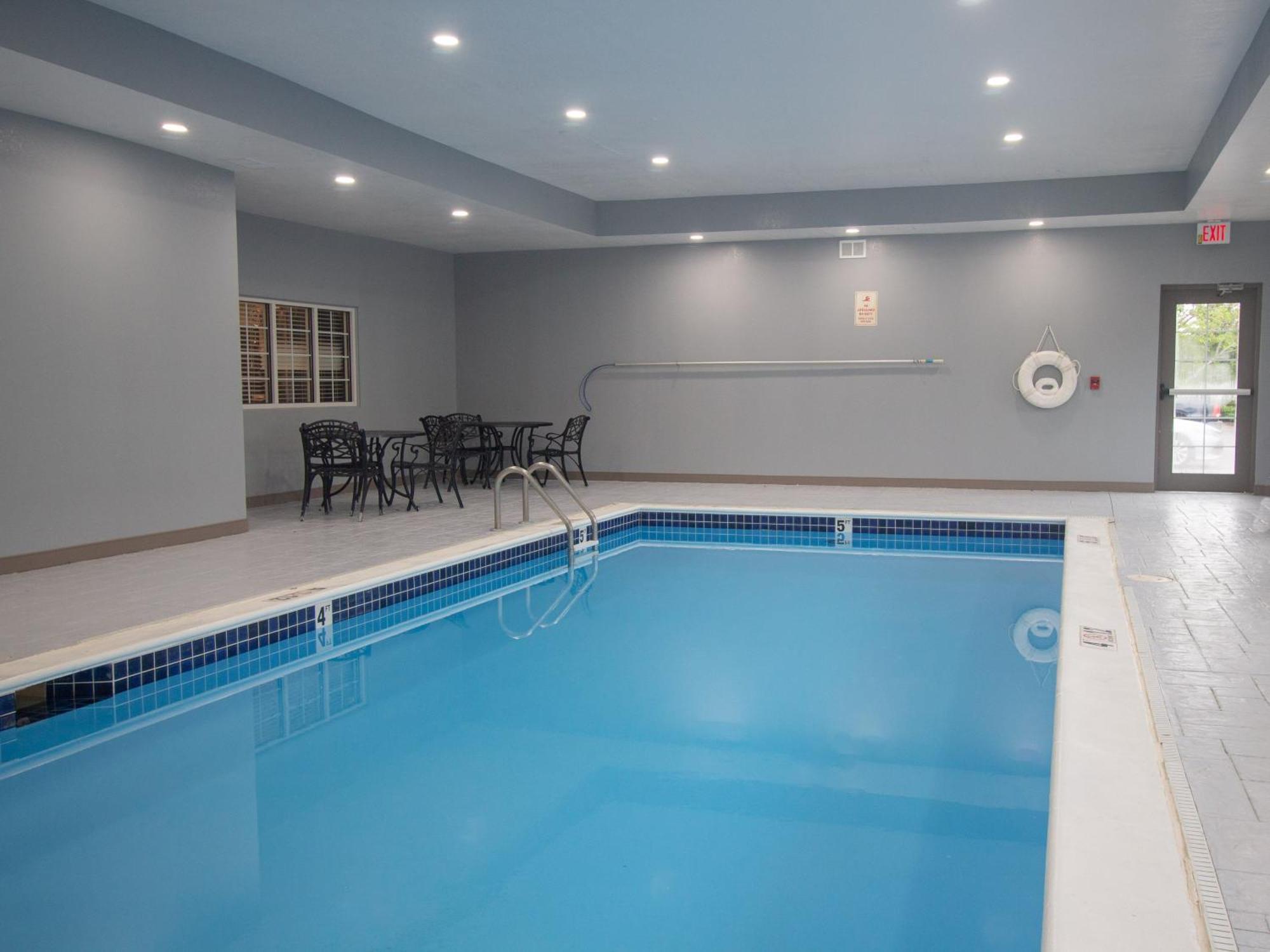 Candlewood Suites Louisville North By Ihg Clarksville  Eksteriør bilde